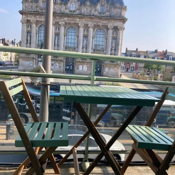 Le Gambetta Théâtre de Calais, hotel in Calais