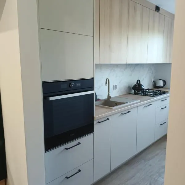 Apartament 2 pokoje, hotel in Starachowice