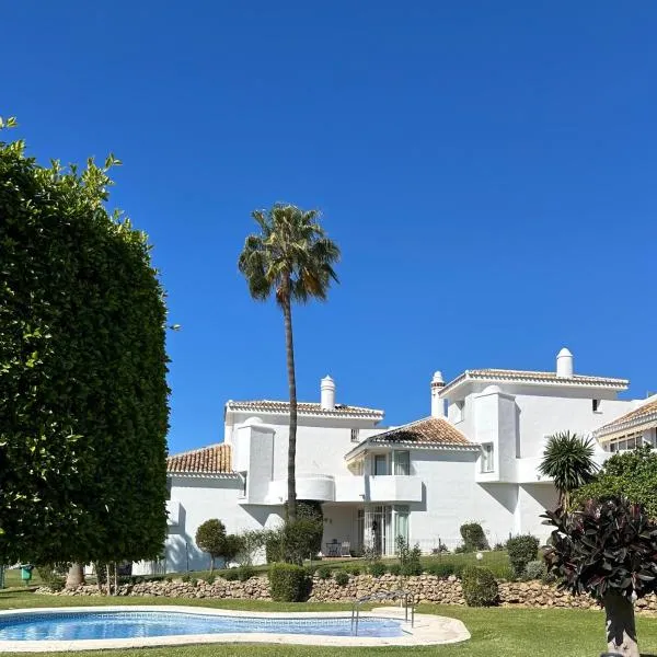 Mar y Arena, hotel in Sitio de Calahonda