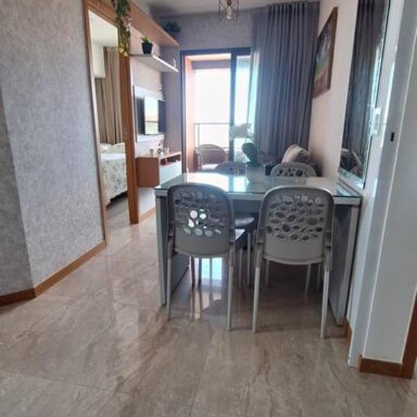 Apartamento com 2 suítes, varanda, vista mar, infraestrutura