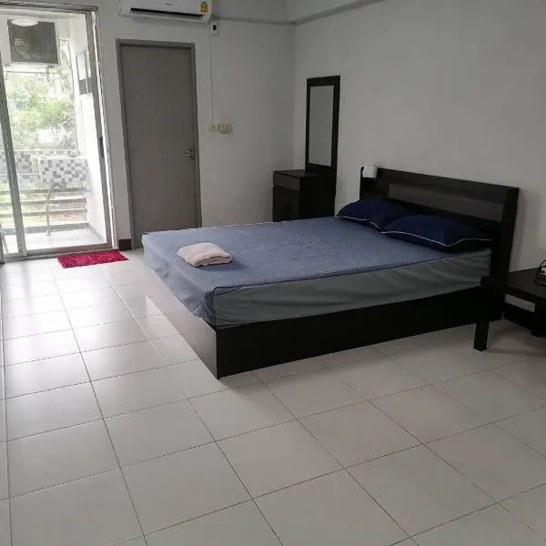 Merlin MANSION 107, hotel v destinaci Ban Khlong Samrong