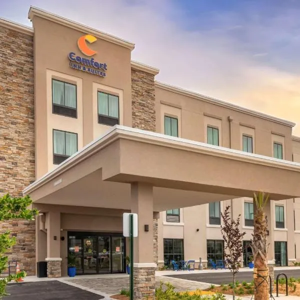 Comfort Inn & Suites Jacksonville - Orange Park Near Naval Air Station, hotel v destinaci Jacksonville