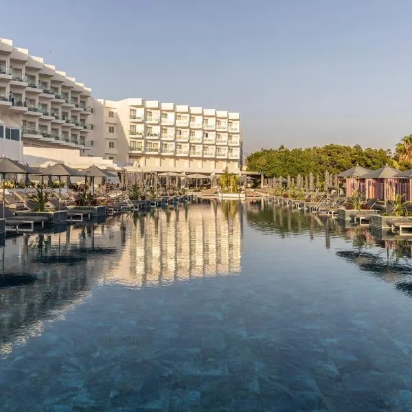 Cali Resort & Spa Designed For Adults by Louis Hotels, hotel in Paphos City