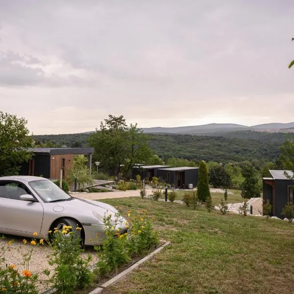 Casa Slarku - Luxury Container Houses, viešbutis Miškolce