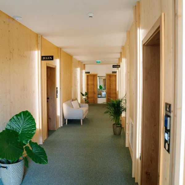Sobe rooms JELEN JELENOV GREBEN, hotel v destinaci Podčetrtek