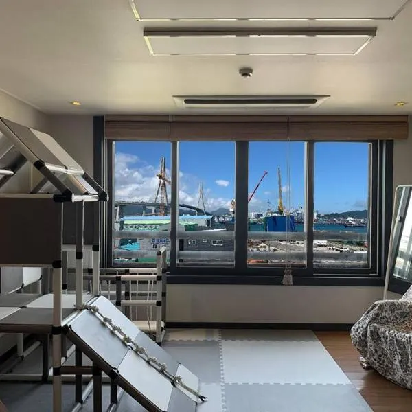 Pier 40 Free Parking Oceanview Kids House Jungle Gym Slide 2Bedroom, hotel Puszanban