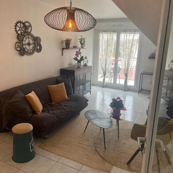 Le Square Appartement spacieux F2 avec terrasse, garage près de Colmar, hotel v destinácii Sundhoffen