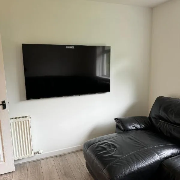 Cozy 2 Bedroom Cottage in Kirkcaldy，位于法夫的酒店