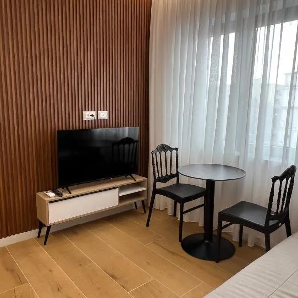 Tirana Central Apartments, hotel in Tirana