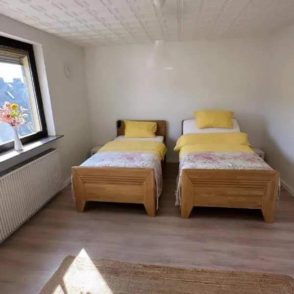 Ferienwohnung - Monteurzimmer am Aartalssee Bischoffen, hotel v destinaci Bischoffen
