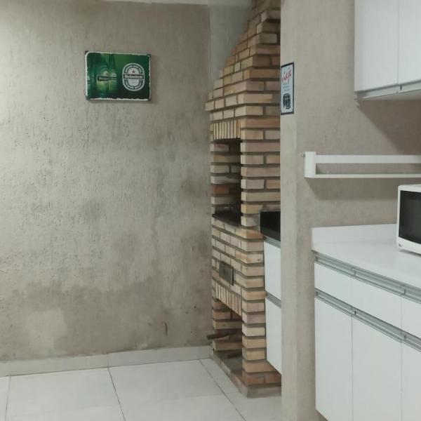 CASA COM 3 SUITES, PISCINA COM AQUECIMENTO OPCIONAL - DISPONÍVEL REVEILLON 2026 - Lindíssima Casa com 3 Suítes Próximo à Praia - Foto 5