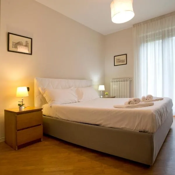 Casa dei Filati, Cosy flat with Garden and Parking close to Lucca, hotel v destinaci Lucca