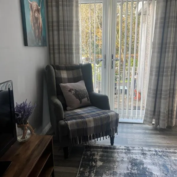 Loch Lomond Riverside Apartments A, hotel v destinaci Balloch