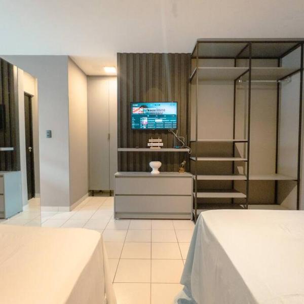 Apartamento Zona 7 UEM Wi-Fi Smart 4P LP15