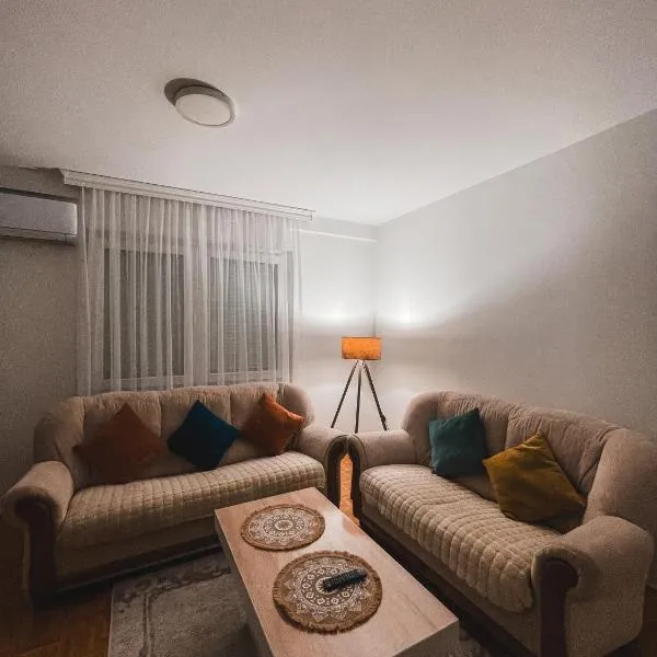 Cozy Apartment in Gjilan, hotel v destinaci Gnjilane