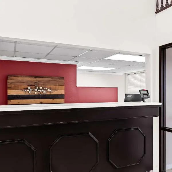 Red Lion Inn & Suites Saint Louis, hotel in Pontoon Beach