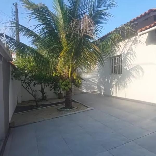 Casa térrea com piscina a 250 metros da praia - Foto 4