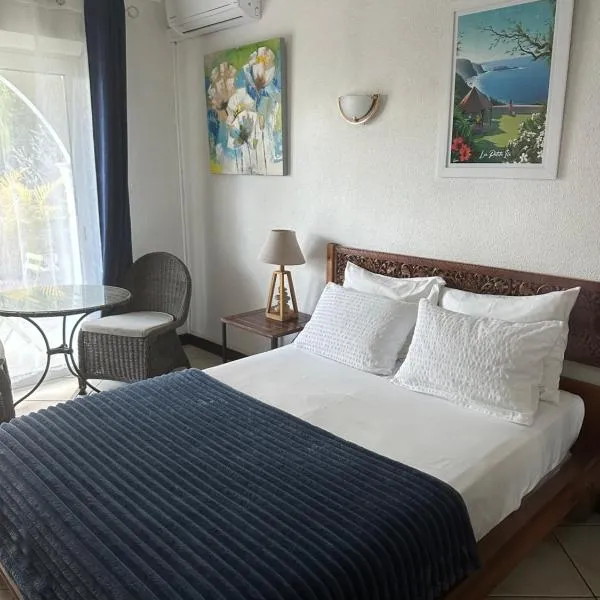 Hôtel Résidence Le Phoenix, hotel v destinaci Saint-Pierre