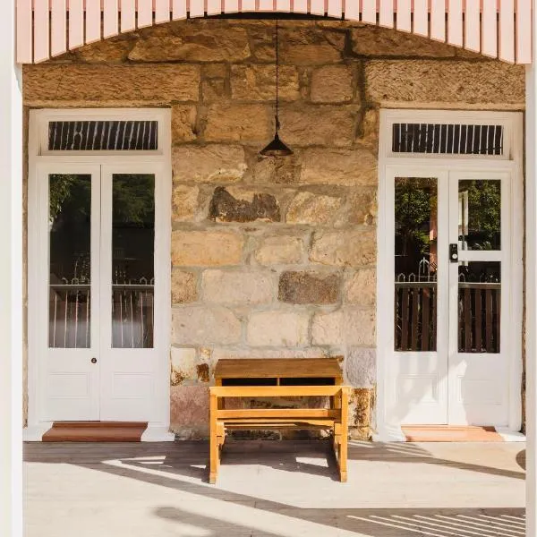 Miss Midgley's - Refectory, hotel in Brisbane