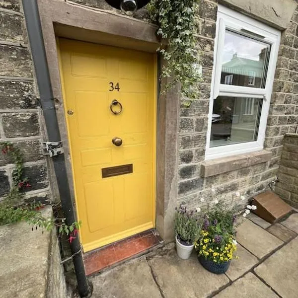 The Yellow Door to The Peaks, hotel v destinaci Bollington