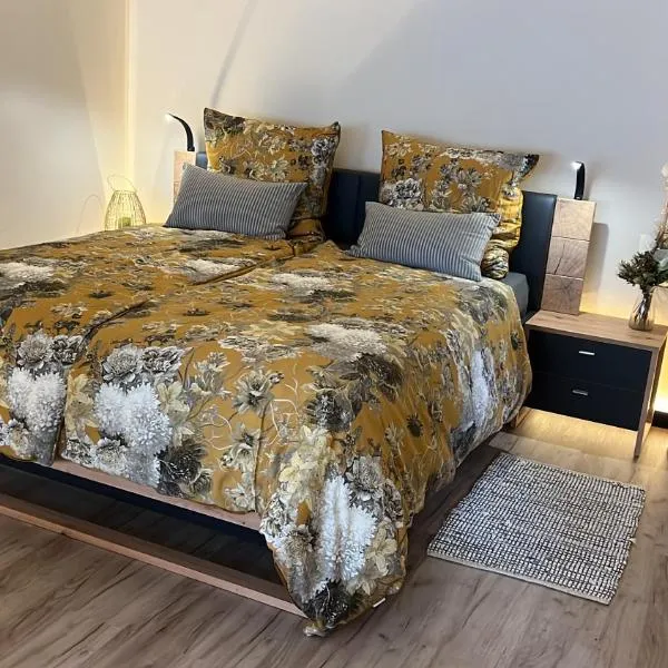 Budahome im Schwarzwald, hotel in Neuenbürg