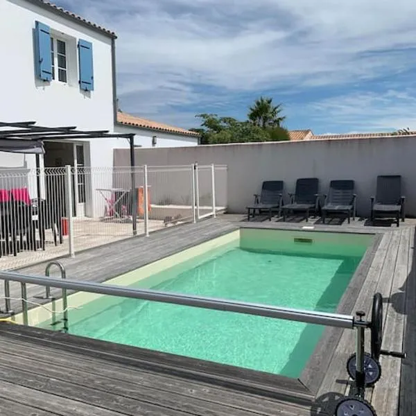 Grande maison de vacances récente, hotel in Saint-Denis-dʼOléron