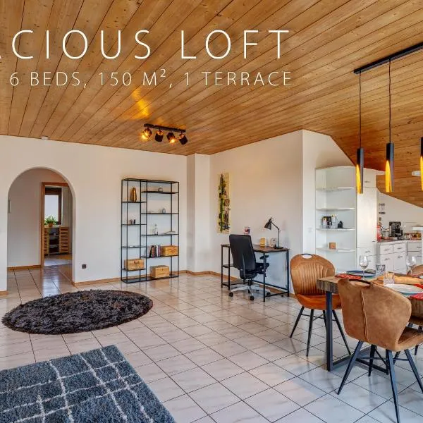 Stylish loft with balcony, quiet and spacious, hotel v destinaci Unterschleißheim