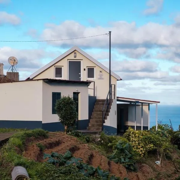 GuestReady - Tranquil Getaway in Madeira, hotel in Machico