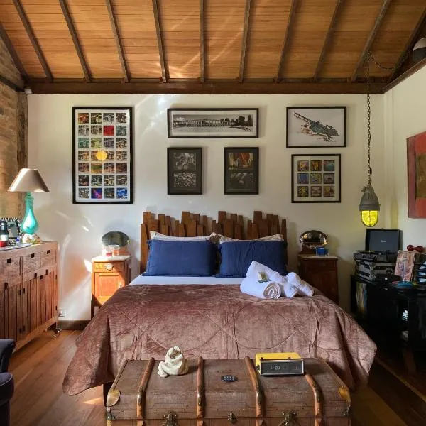 Casa com riacho e jardim particular próximo ao rio