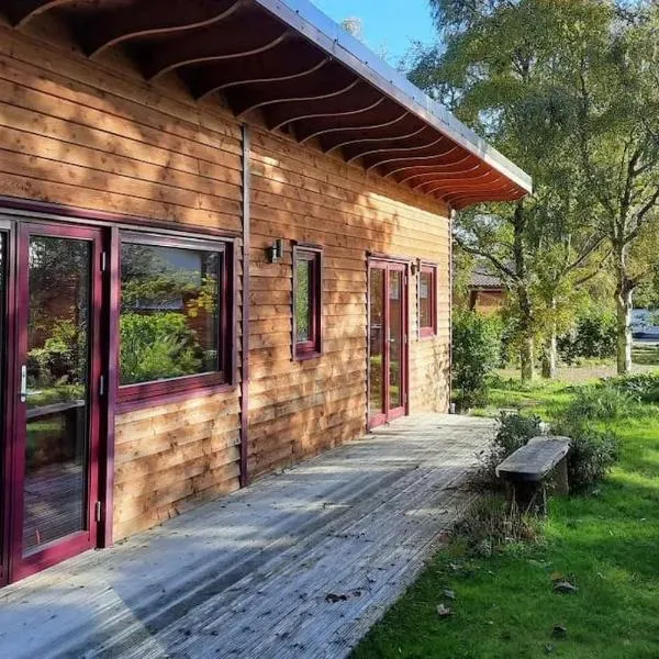 Findhorn Ecovillage Escape - Clearwater, hotel in Findhorn