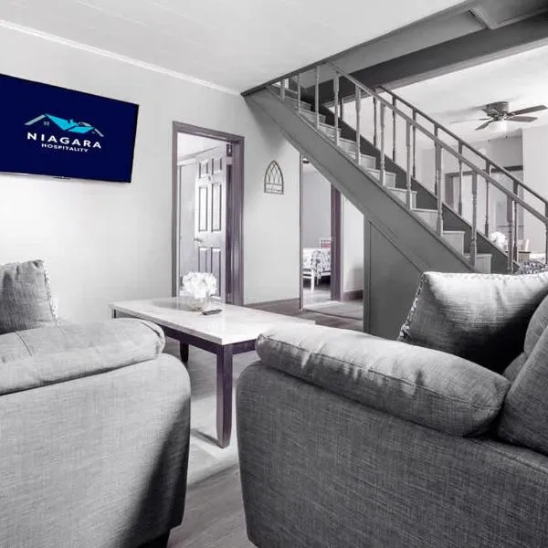Comfortable 5BR 2BA near the falls, hotel v destinaci Niagara Falls