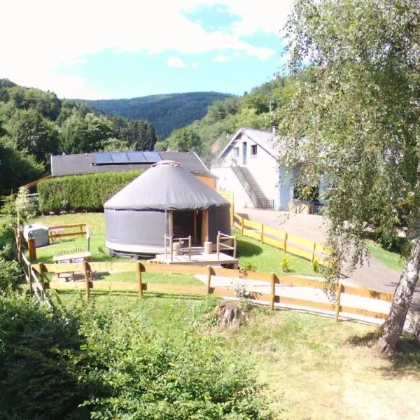 Yourte des Verts Bois, hotel v destinaci Fréland