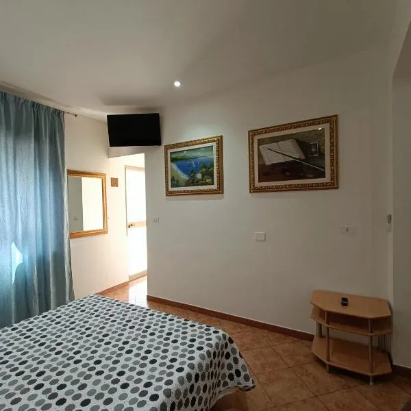 Xenion Guest House – hotel w mieście Villa San Giovanni