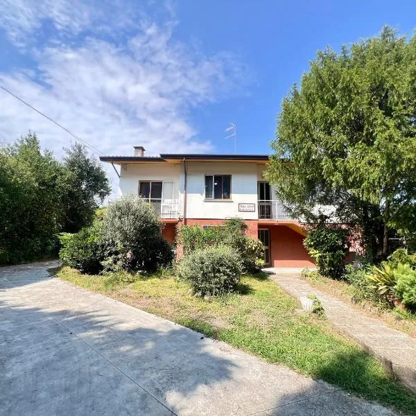Villa Egles - Villa con giardino a Lignano Sabbiadoro, hotel v Lignanu Sabbiadoru