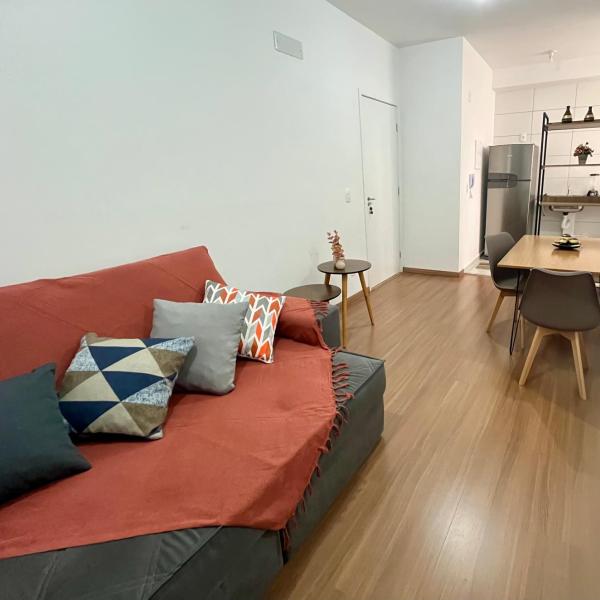 Apartamento para até 6 em condomínio com piscina