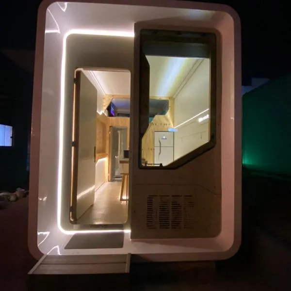 Villa Tiny- CÁPSULA FUTURÍSTICA, hotel v destinaci Ponta Grossa