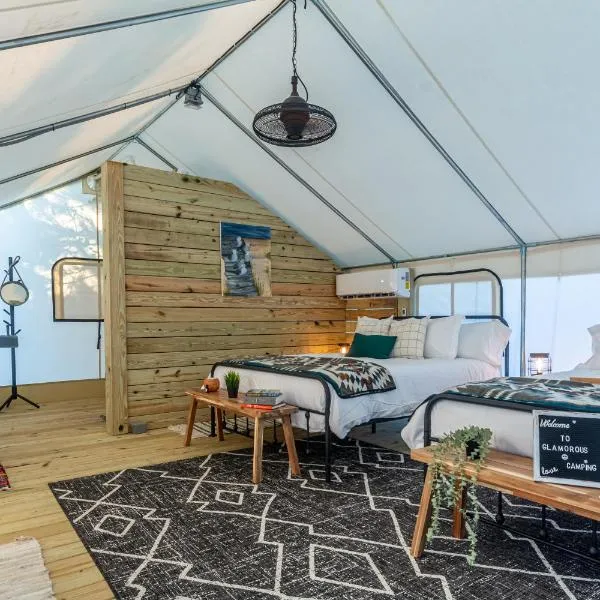 Timberline Glamping Orange Beach, hotel v destinaci Gulf Shores