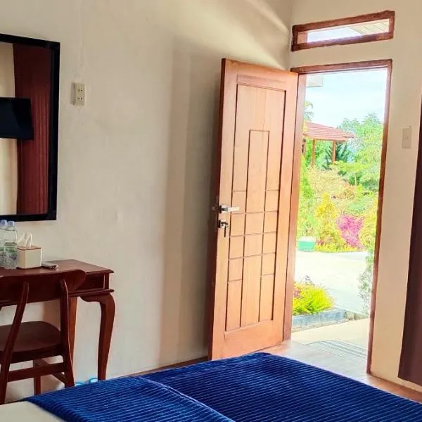 Noah Hotel Silangit, hotel v destinaci Siborongborong