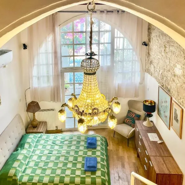 Kalavasos Square Apartments - With Pool 3 Minutes Walk, hotel v destinaci Kalavasos