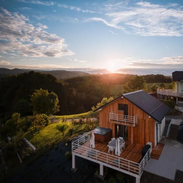 Cottage Retreat with Hot Tub & Sauna, hotel in Zgornja Kungota