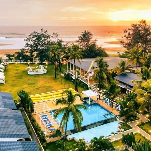 Foxoso La Beach Resort & Spa, hotell Velha Goas