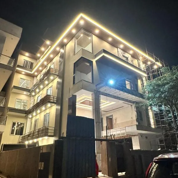 The Grand Oasis Hotel & Resort I Near India Expo Mart, hotel en Greater Noida