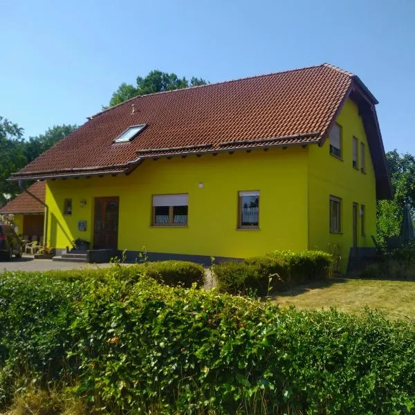 Urlaub mit Hund auf dem Bauernhof Hofswald, ξενοδοχείο σε Euscheid