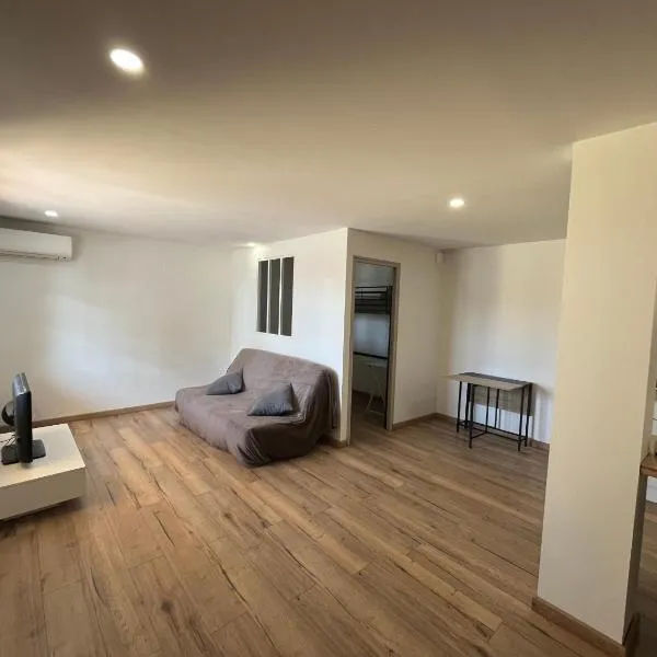 Appartement avec exterieur – hotel w mieście Le Soler