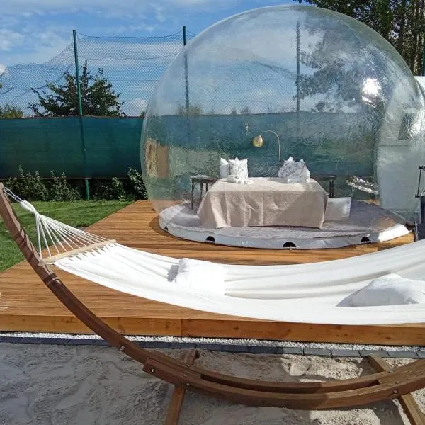 Bubble Tent & Private Wellness Schloss Krugsdorf, hotel v destinaci Krugsdorf