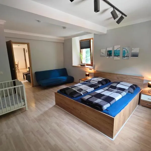 VIA MALA Apartment, hotel di Kirchensittenbach