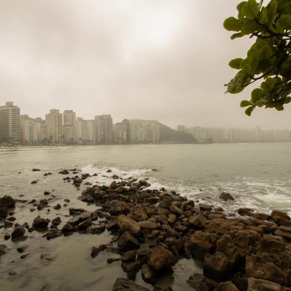 Otimo apto c WiFi a 700m da Praia do Tombo-Guaruja - Foto 5