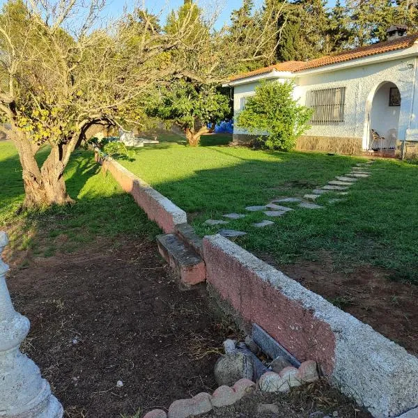villa eloisa, hotel in Chiclana de la Frontera