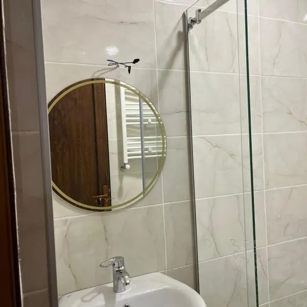 მაკას სასტუმრო, hotel v destinaci Chiatʼura