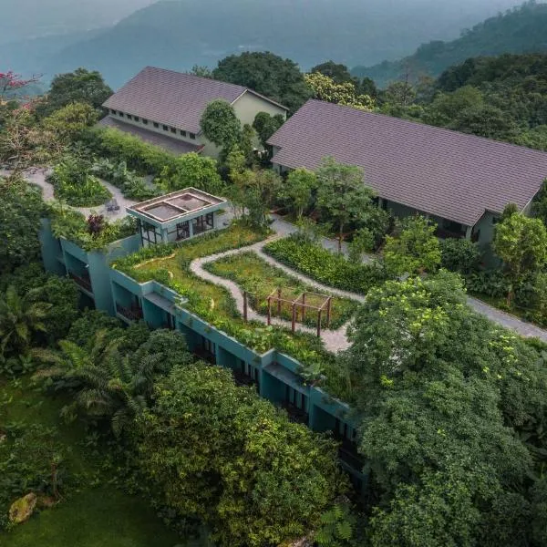 Amour Resort Bavi, hotel v Hanoji